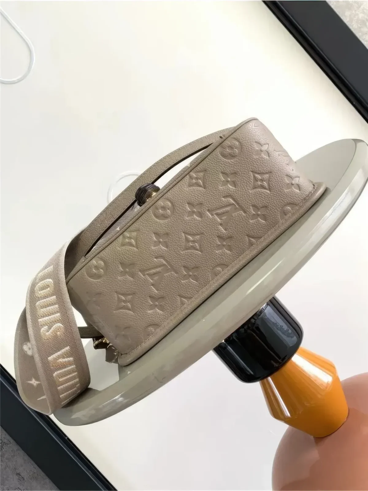 0D781CCB