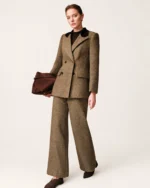 Blazer Alfaiataria Bicolor com Gola Contrastante Marrom Café Vista Frontal
