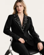 Blazer alfaiataria em crepe com pedrarias na cor noir, foto 04