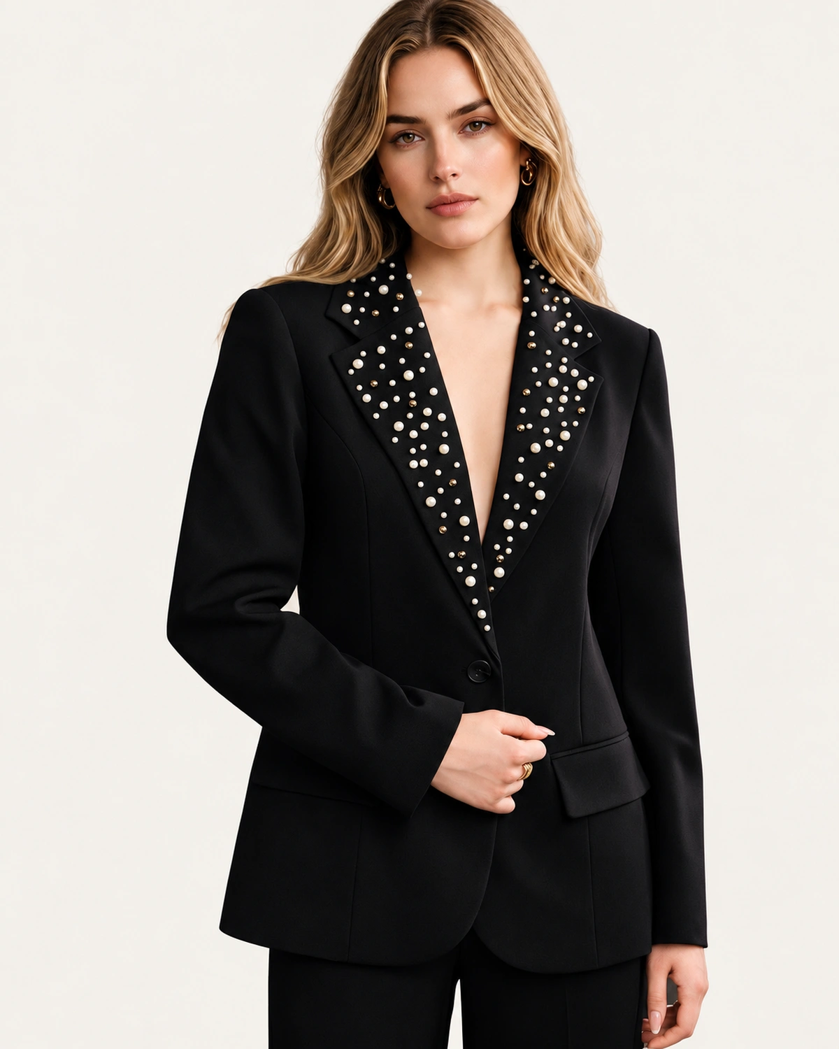 Blazer alfaiataria em crepe com pedrarias na cor noir, foto 05