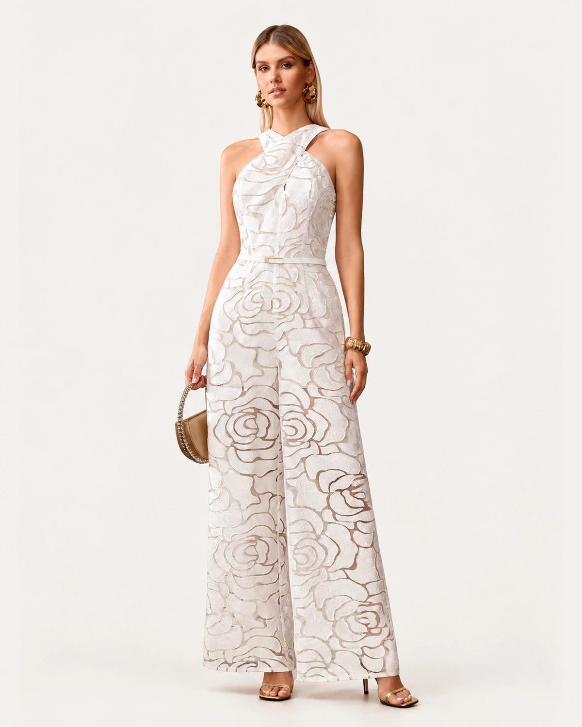 Macacão pantalona com decote halter transpassado e relevo floral 3D na cor Off-White, foto 02