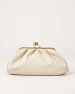 Visão superior da armação e fecho da Bolsa Clutch Retrô com Fecho Kisslock bege fendi.