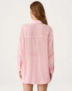 Camisa ampla em puro linho rosa blush — vista de costas