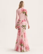 Vestido longo acetinado com gola alta e efeito degradê fluido na cor rosa blush, foto 06