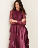 Vestido longo em chiffon com gola franzida e babados assimétricos na cor bordeaux, foto 06