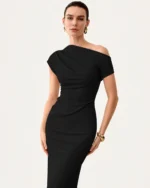 Vestido midi ombro só com drapeado escultural e fenda na cor Noir, foto 06