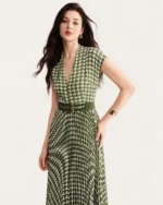 Vestido midi plissado em padronagem pied-de-poule verde oliva, foto 03