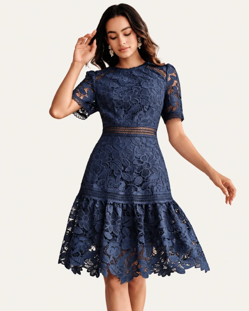 Vestido midi em renda guipir floral na cor azul-marinho, foto 01
