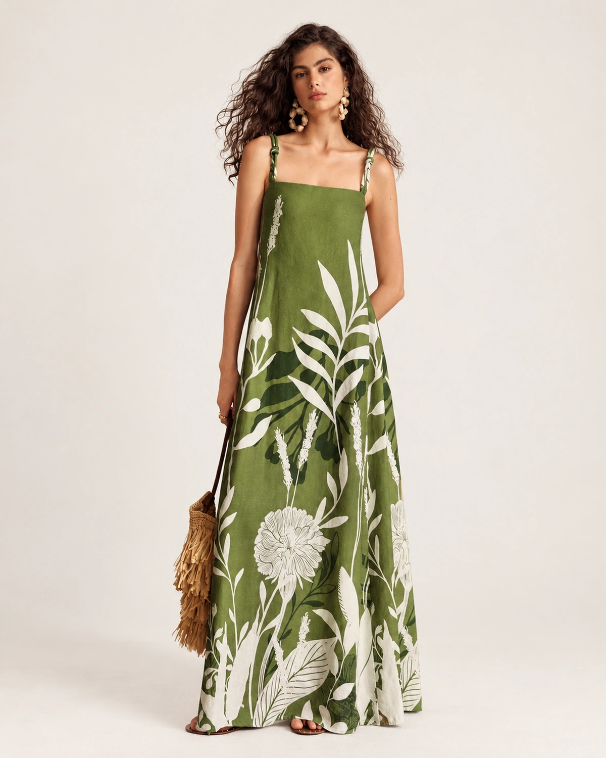 Vestido slip dress midi em linho misto com estampa botânica localizada na cor verde oliva, foto 01
